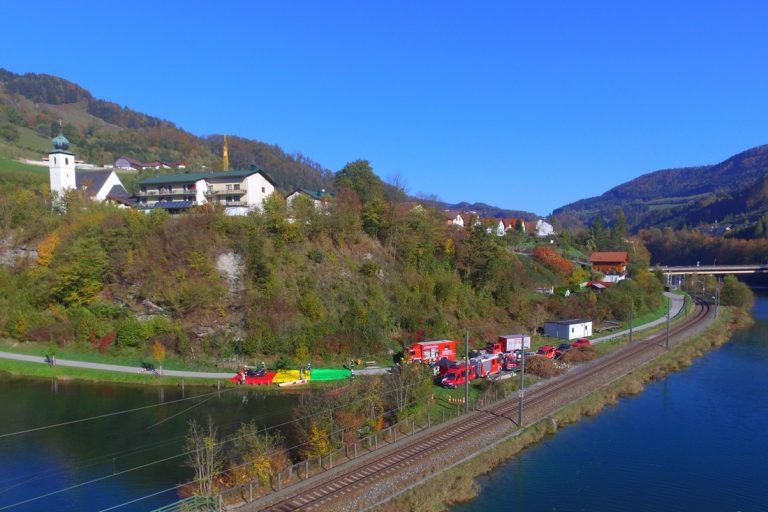 Bezirksübergreifende Übung mit Gefährlichen Stoffen in Kleinreifling