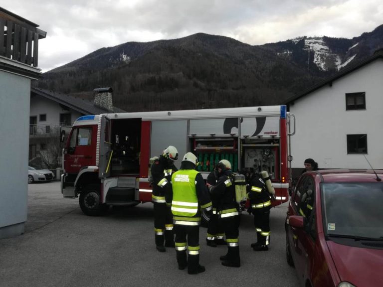 Monatsübung: Kellerbrand mit eingeschlossenen Personen